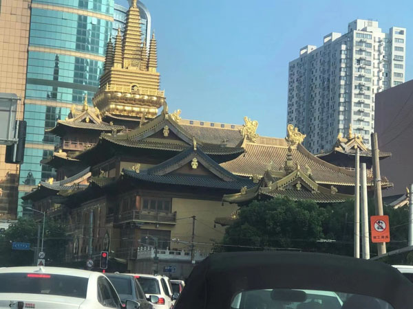 易地搬遷和征地拆遷有什么區(qū)別呢？深圳拆遷補(bǔ)償標(biāo)準(zhǔn)網(wǎng)來回答