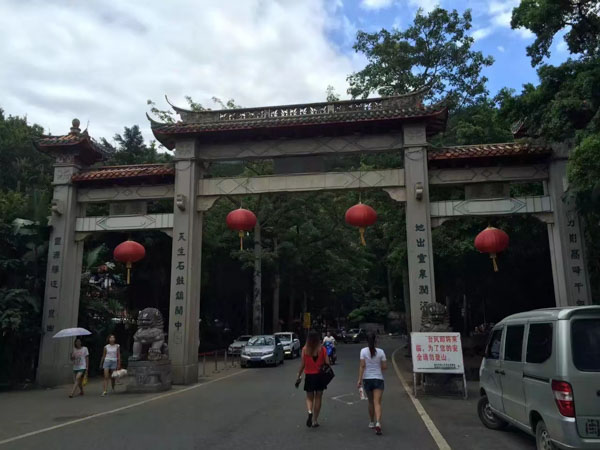 盜竊100萬全部退贓在司法實踐中判幾年？深圳刑事官司律師為您解答
